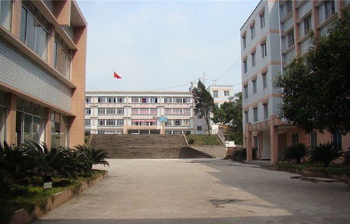 邯鄲市萊克外國(guó)語中專學(xué)校