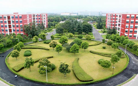 成都市現(xiàn)代制造職業(yè)技術(shù)學(xué)校計算機(jī)網(wǎng)絡(luò)技術(shù)專業(yè)